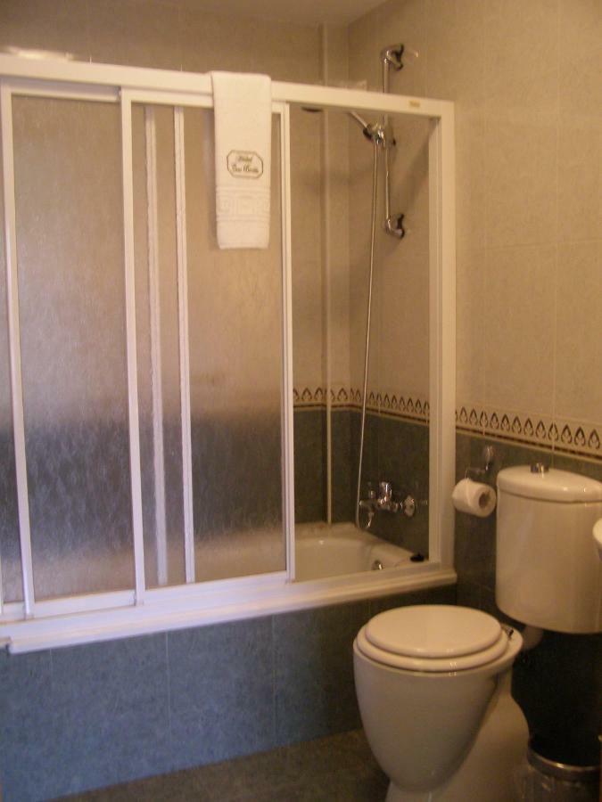 Hotel Casa Benilde Palas de Rei Luaran gambar
